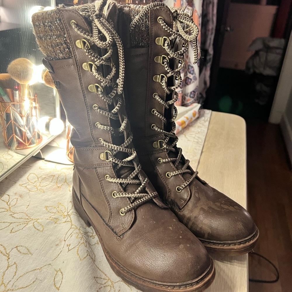 Brown boots